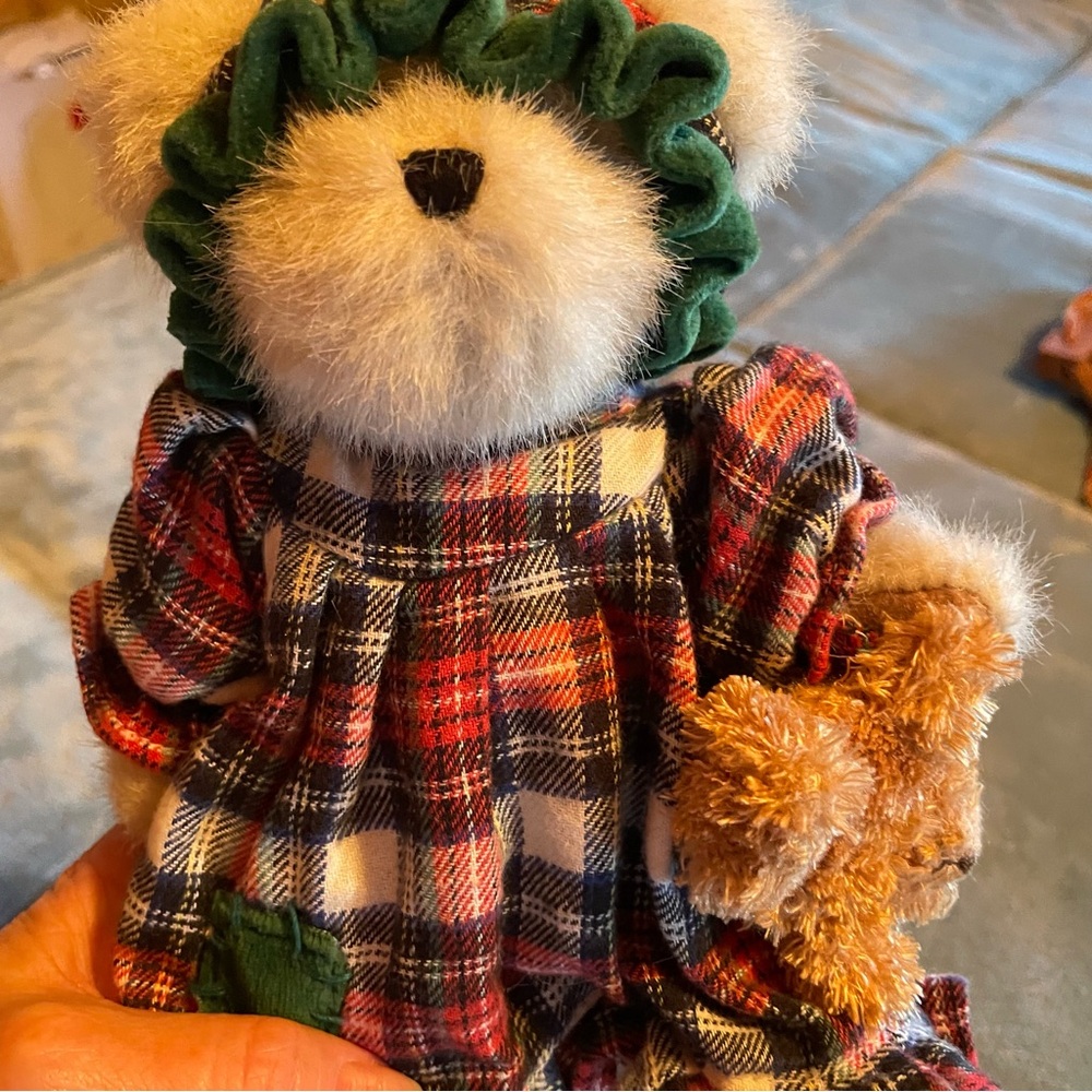 Boyd’s Teddy Bear Collection with sled - Picture 5 of 9